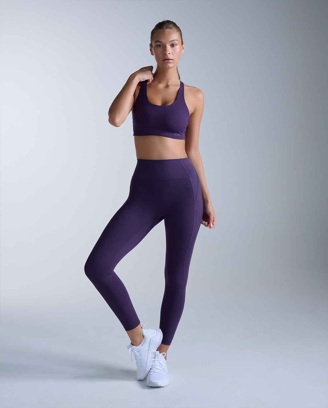 Form Strappy Low Impact Bra, Velvet Purple/Velvet Purple